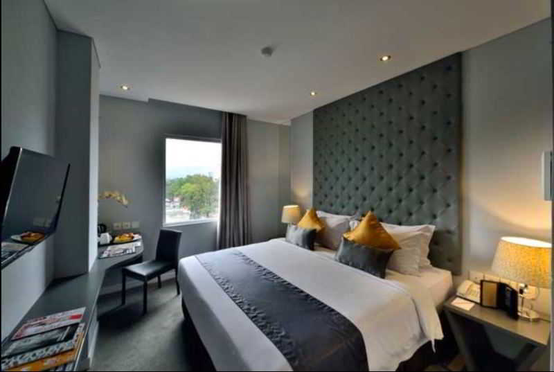 Serela Cihampelas By Kagum Hotels Bandung Buitenkant foto