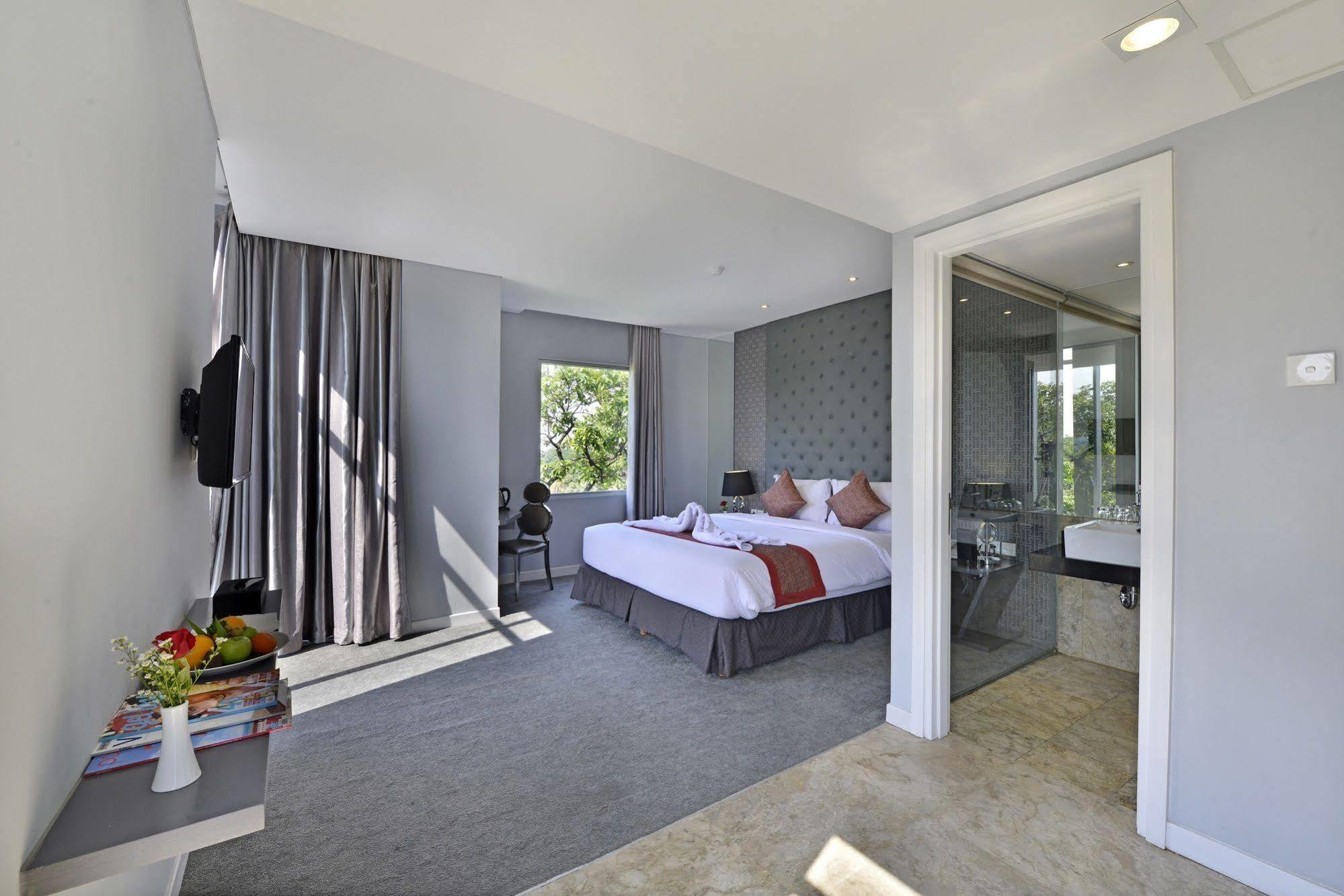Serela Cihampelas By Kagum Hotels Bandung Buitenkant foto