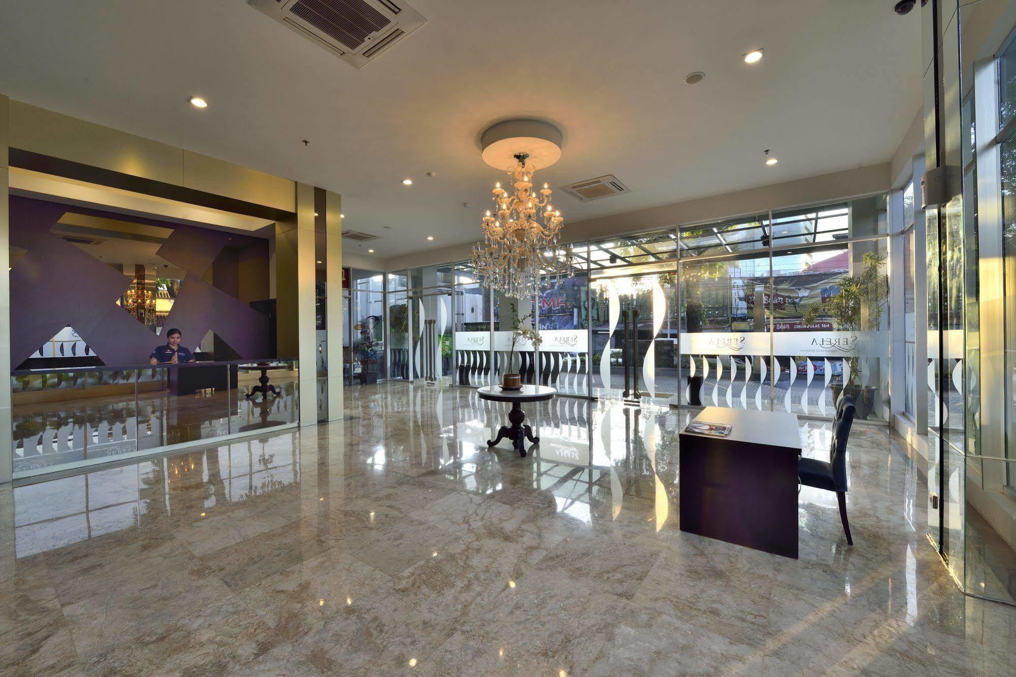 Serela Cihampelas By Kagum Hotels Bandung Buitenkant foto